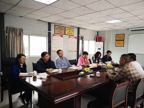 貴陽(yáng)市白云區(qū)人民政府副區(qū)長(zhǎng)皮啟榮一行蒞臨貴陽(yáng)港創(chuàng)公司調(diào)研